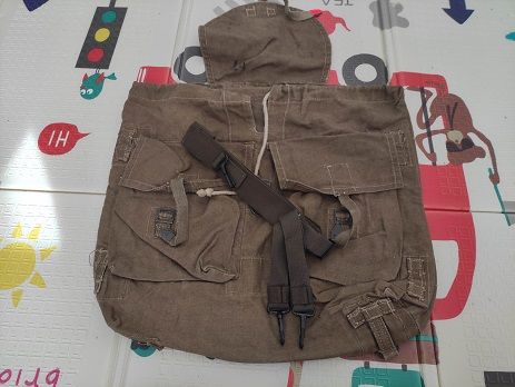 CZECH M60 SMALL RUCKSACK WITH STRAPS - USED CZECH M60 SMALL RUCKSACK WITH STRAPS - USED