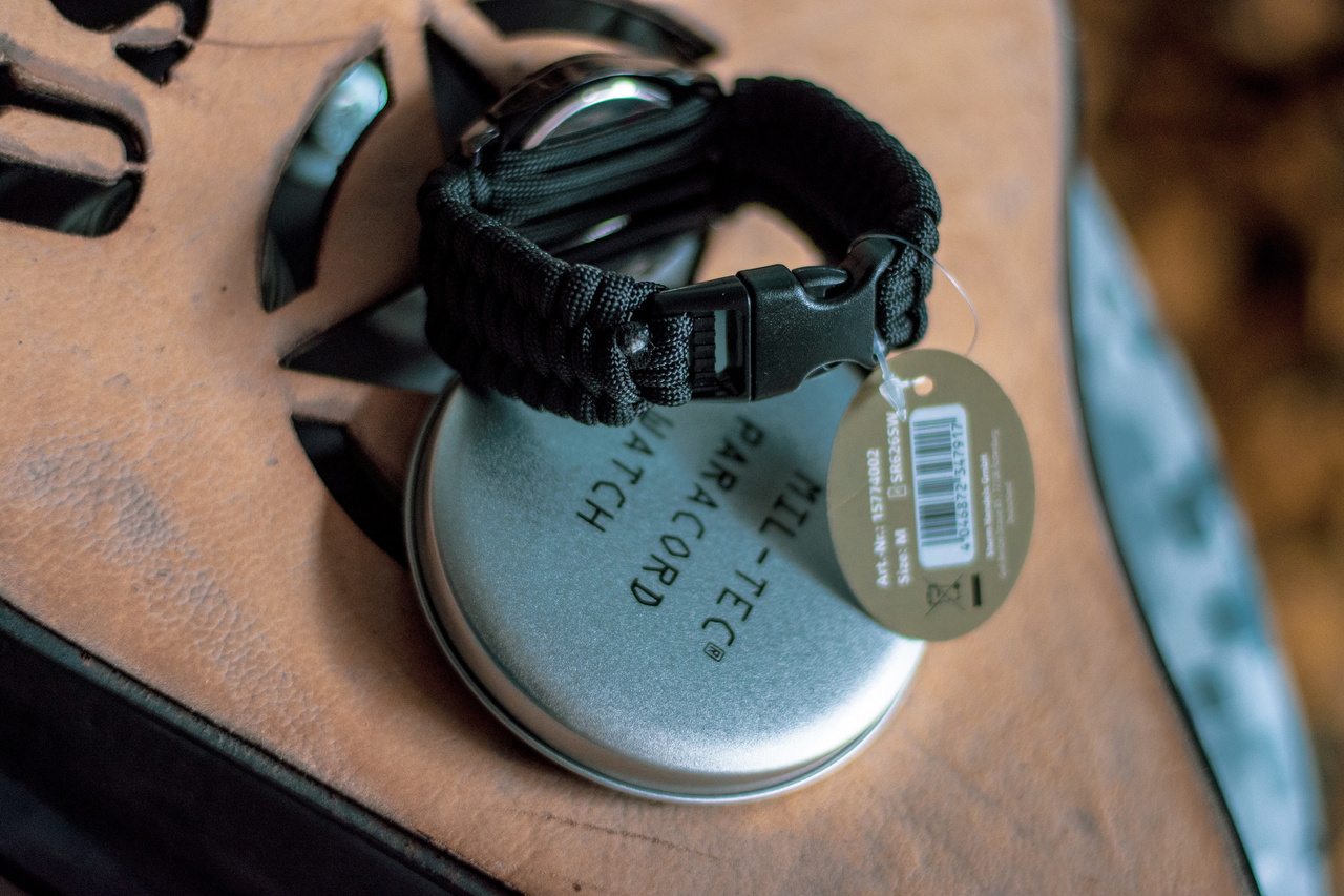 Black Watch Paracord Bracelet Military Tactical \ Navigation