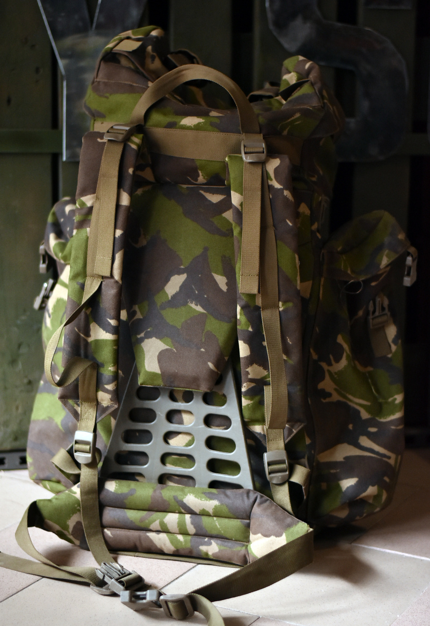 kate spade black shoulder purse