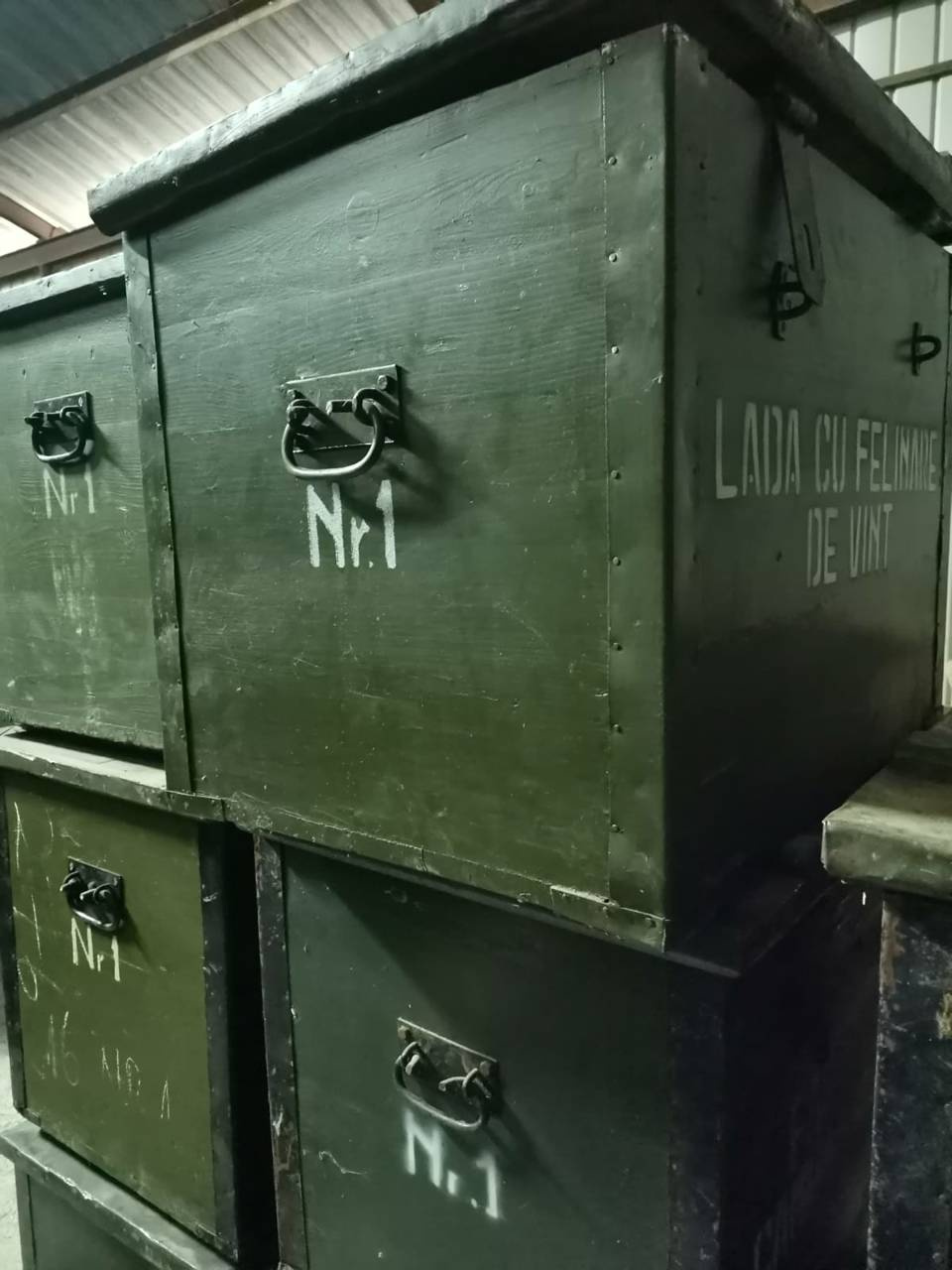 WOODEN MILITARY STORAGE CRATE ROMANIAN ARMY SURPLUS NO.1 73 x 54