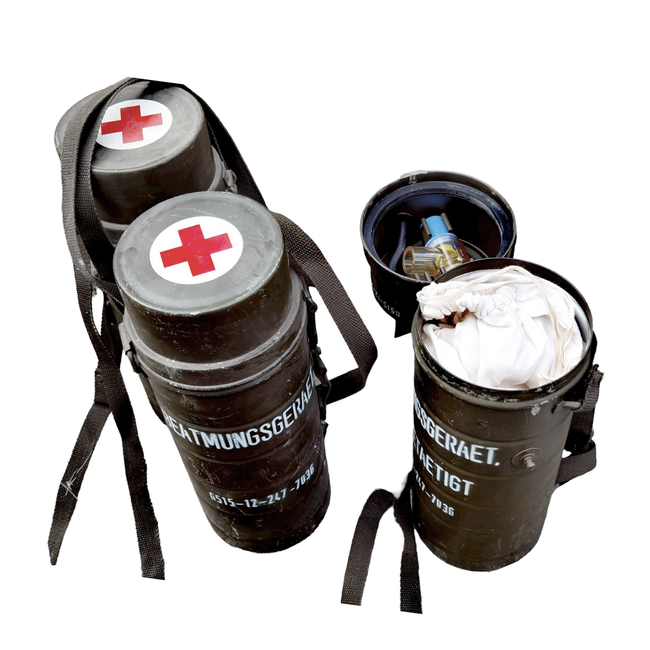 Vintage Medical Ventilator - Collector's item - Ruben balloon - Romanian army surplus