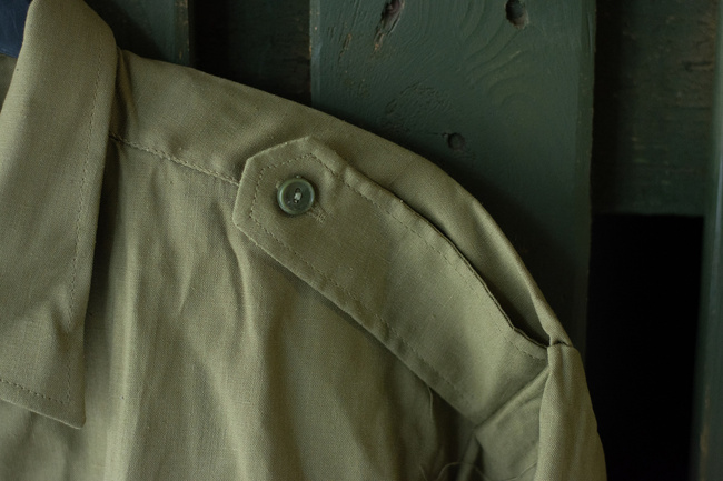 Officers shirt with plain collar - Romanian military surplus - Olive - Like new