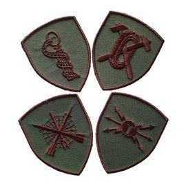 EMBLEMA SEMN DE ARMA MANECA SCUT - CONSTRUCTII - BRODATA PE SUPORT KAKI CU FIR MARO
