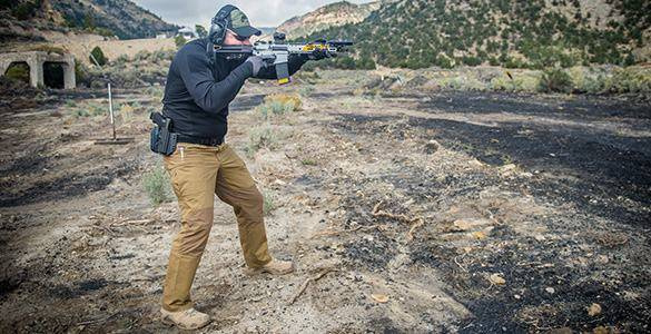 HYBRID TACTICAL PANTS - NYCO RIPSTOP - Helikon-Tex - PENCOTT BADLANDS