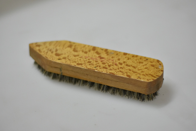 MILITARY BRUSH WITH NATURAL BRISTLES - MILITARY SURPLUS ROMANIAN ARMY