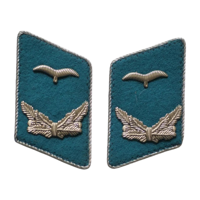 COLLAR OFFICER PATCH - EAST GERMAN ARMY MILITARY SURPLUS - LIKE NEW