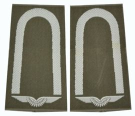 GENUINE GERMAN AIR FORCE O.D./SILVER SHOULDER LOOPS ´UNTEROFFIZIER´