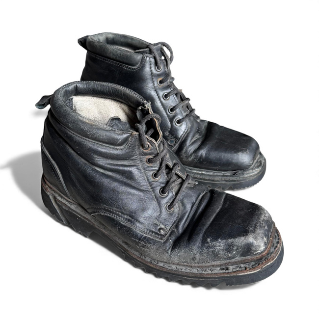 LEATHER MILITARY BOOTS - MOUNTAIN HUNTERS - MILITARY SURPLUS ROMANIAN ARMY - BLACK - USED