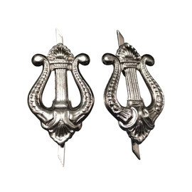 PAIR OF RANK INSIGNIA - MUSIC - ROMANIAN ARMY MILITARY SURPLUS - SILVER - IN GOOD CONDITION