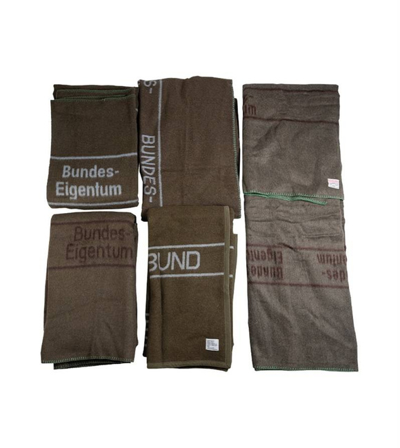 GERMAN WOOL BLANKET 210X200 CM - LIKE NEW