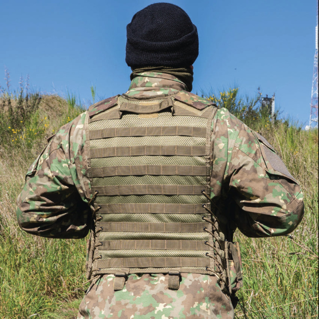 TACTICAL VEST WITH MODULAR POUCHES - MOLLE - ROMANIAN ARMY MILITARY SURPLUS - M2017 CAMO - LIKE NEW 