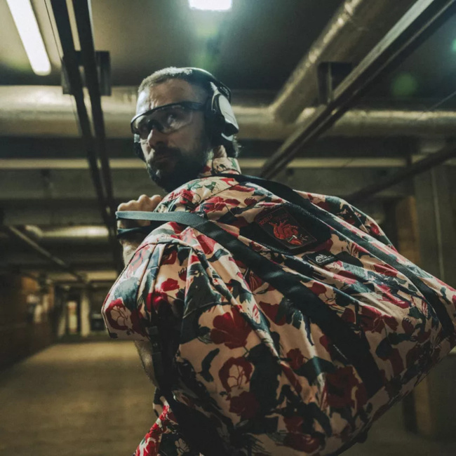 FIELD TOTE BAG - 55L - CORDURA 500D - DETACHABLE SHOULDER STRAP - INTERIOR ORGANIZER - HISTORICAL PRINT - DARK OPS - HELIKON-TEX