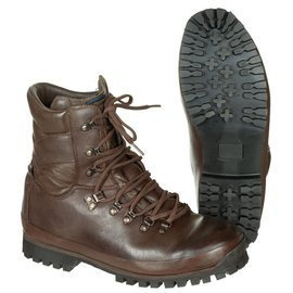 COMBAT BOOTS - "ALT-BERG" - BROWN - BRITISH MILITARY SURPLUS - USED CONDITION/NEW SOLE