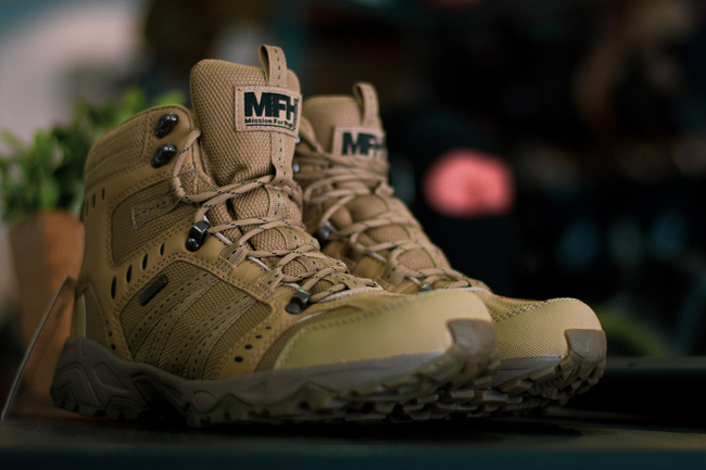 COMBAT BOOTS -  "TACTICAL" - MFH® Professional - COYOTE TAN
