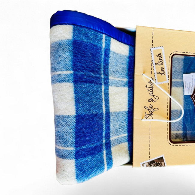 Romanian Merino Wool Blanket with Premium Box - Model Elena - Brown, Blue/Natural Beige - 140x200 cm - 707 g/m²