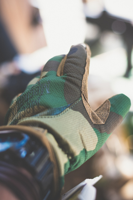 TACTICAL GLOVES - "FAST FIT"  - Mechanix® - WOODLAND