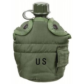 OD GREEN PLASTIC WATER BOTTLE - AMERICAN ARMY MILITARY SURPLUS - LIKE NEW WITH ORIGINAL USED COVER