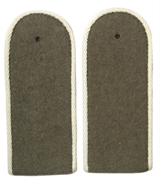 East Germ.White Epaul.old St.sold.piping