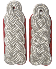 East Germ. Red epaul.field Off.piping