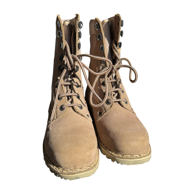 ROMANIAN MILITARY BOOTS - DESERT- LIKE NEW