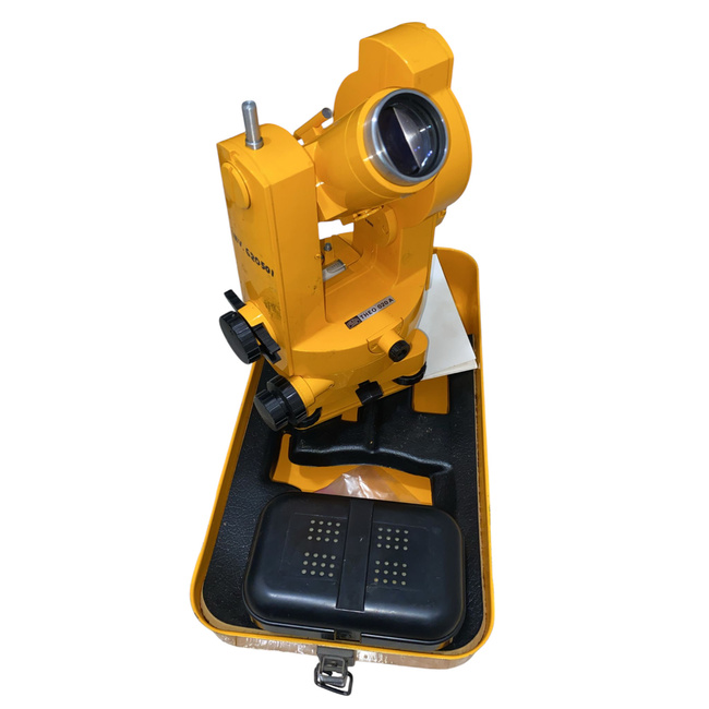THEODOLITE CARL ZEISS JENA THEO 020A, THEODOLITE OLD LEVELLING THEODOLITE - COLLECTOR'S ITEM