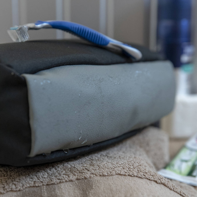 TOILETRY BAG - "RAW TRAVEL KIT" - Pentagon® - COYOTE