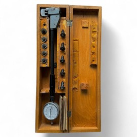 MACHINE WITH COMPARATOR FOR CHECKING BORES - 50-160 MM - FINA BUCURESTI - MILITARY SURPLUS ROMANIAN ARMY - IN GOOD CONDITION