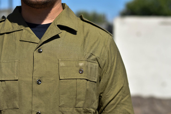 OLIVE SHIRT - COLD WAR ERA - ROMANIAN ARMY SURPLUS - USED 