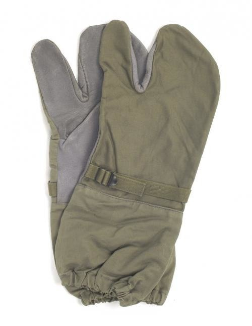 GERMAN ARMY O.D. UNLINED MITTENS USED