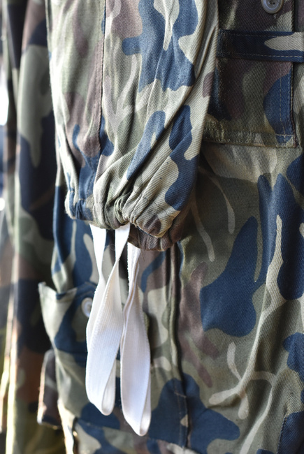 RARE UNIFORM SUIT - Romanian M90 “Mozaic” camo pattern - ROMANIAN ARMY - LIKE NEW