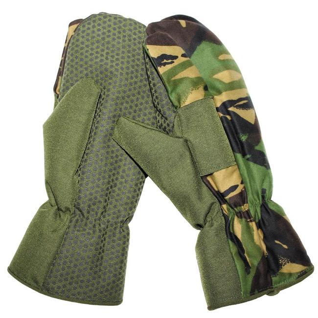 GB mittens, DPM camo, lined, trigger finger, used