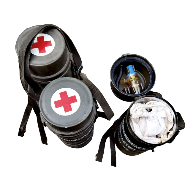 Vintage Medical Ventilator - Collector's item - Ruben balloon - Romanian army surplus