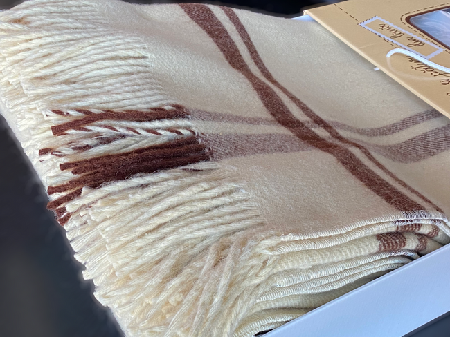 Merino wool blanket, Natur pattern with fringes, 150x230cm, white/cream