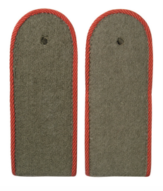 East Germ.Red Epaul.old St.sold.piping