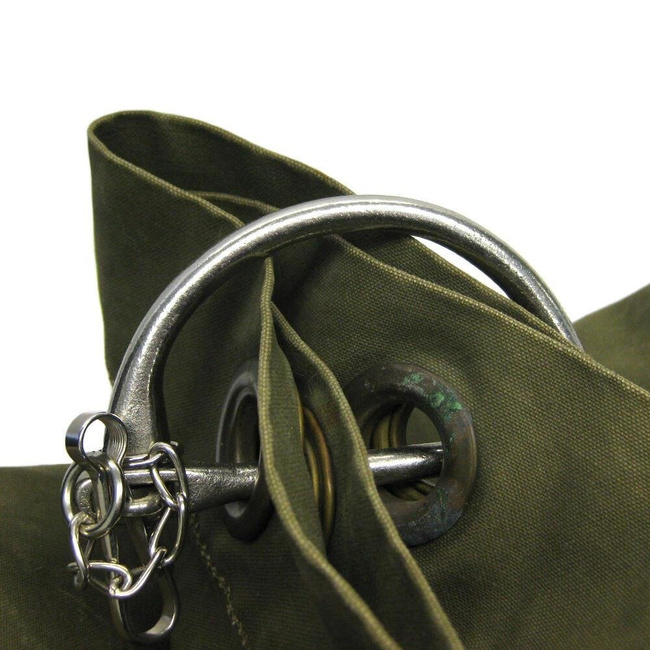 Latch hook for German carryall bag Metal