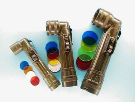 US G.I. STYLE ANGLEHEAD FLASHLIGHT (2 x AA CELL) WOODLAND CAMO