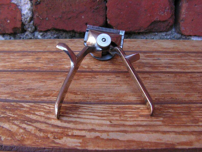 STRELA MANUAL TRIMMER - GENUINE MILITARY SURPLUS ROMANIAN ARMY - LIKE NEW